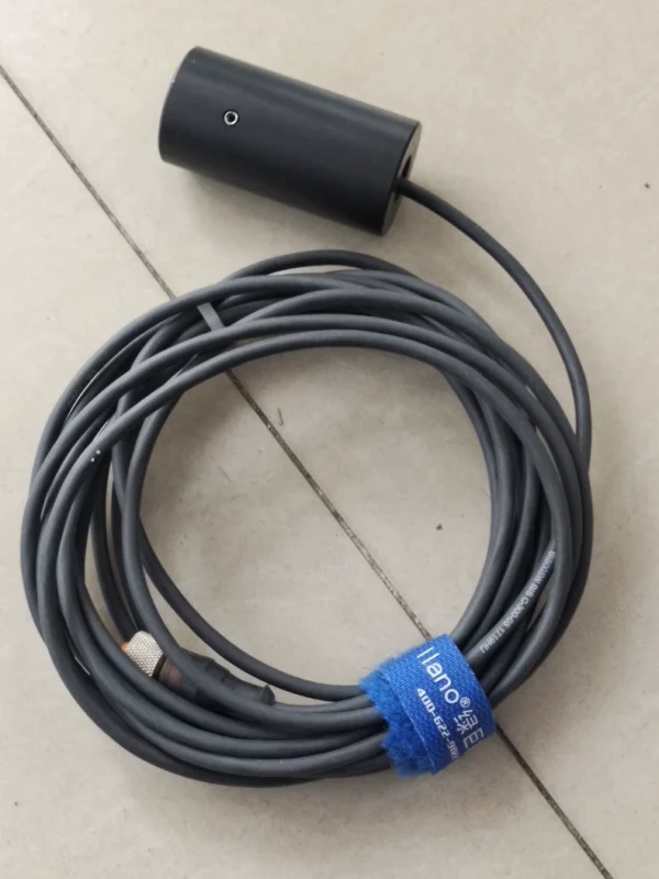 Disassembled Balluff sensor BIS005W BIS S-30-05 read-write sensor, negotiable price, actual photos taken. If interested, click "I want" to chat with me privately.