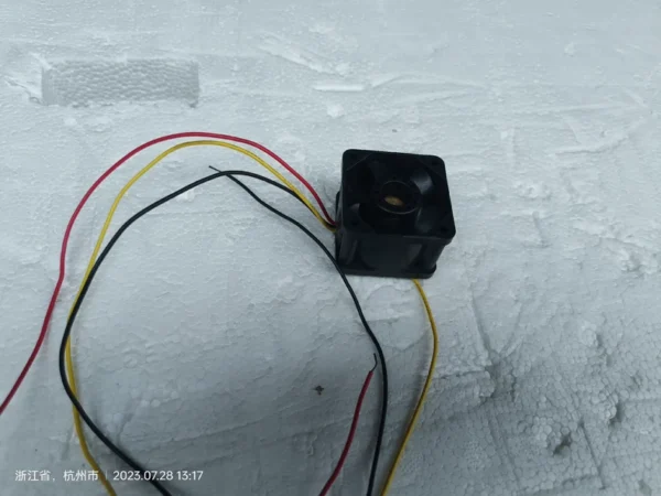 A large quantity of brand new origi...