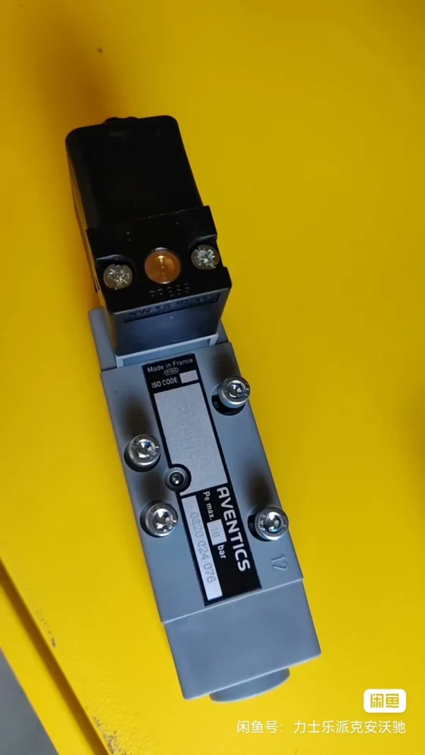 0820024076 Aventics pneumatic valve, brand new original in stock.