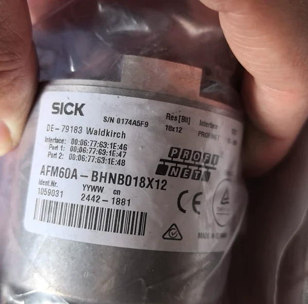 SICK encoder AFM60A-BHNB018X12, brand new original genuine product with original factory packaging box, order number 1059031, quantity: 1, unit price: 2680 yuan