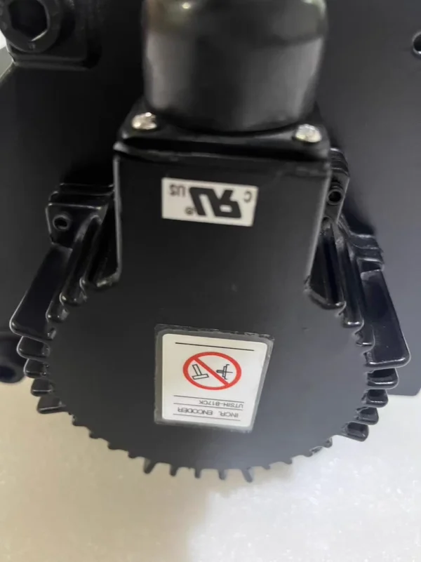O1CN013OXABN1KP2PiPiFIx_53-fleamarket.heic_790x10000Q90.jpg_.webp Yaskawa high-voltage servo motor SGMGH-44DCA61, original genuine product, in beautiful condition, fully functional, test video available, one-year warranty. Yaskawa high-voltage servo motor specifications: voltage 400V, current 16.5A, speed 1500RPM, power 4400W, torque 26.4NM.