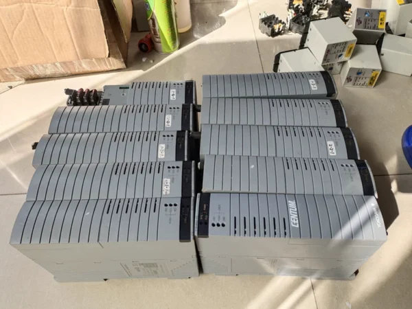 Disassembled Yokogawa servo driver PW482-10, 10 pieces in total.