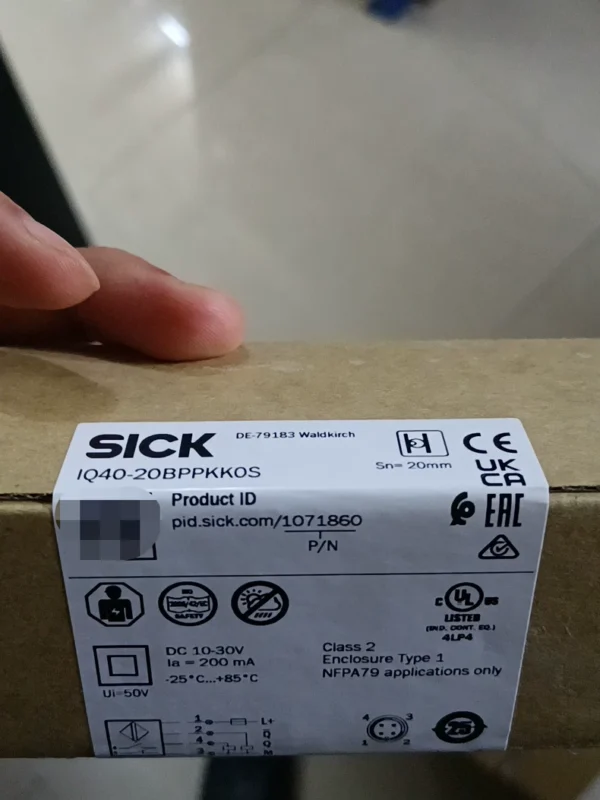 New German SICK sensor IQ40-20BPPKK0S, order number 1071860, in stock, quantity 1, need to contact!