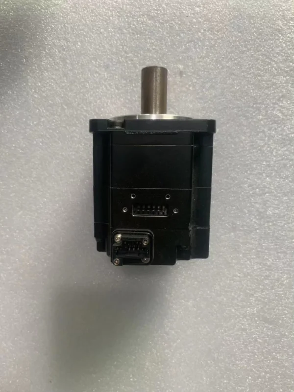 O1CN01588mkx1KP2Gle0ayz_53-fleamarket.heic_790x10000Q90.jpg_.webp SGM7J-02A7A21 Yaskawa servo motor, used, disassembled, fully functional, 3-month warranty, inquiries welcome