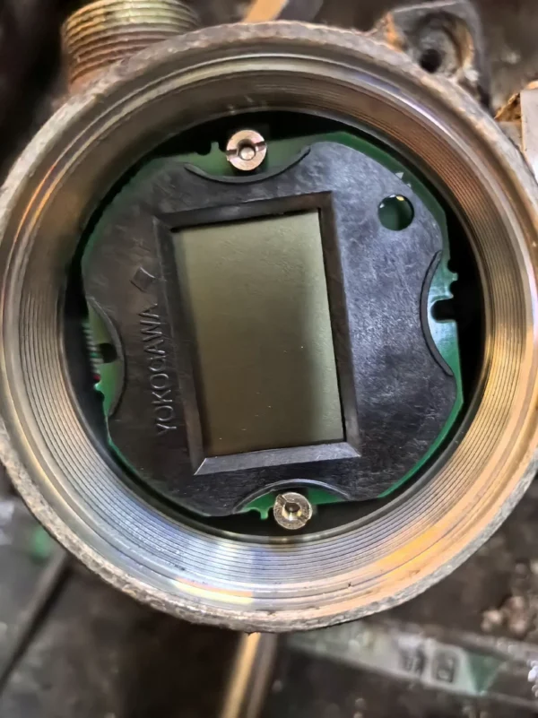 O1CN016OOGGF1giezDDwV9y_4611686018427385552-53-fleamarket.heic_790x10000Q90.jpg_.webp Yokogawa Intelligent Pressure Transmitter Model EJA210A. One unit, condition as shown in the pictures. All pictures are actual shots. Mainboard has no corrosion, no water damage, no burnout. Bosses in need can place an order. Shipping not included.