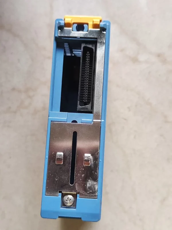 F3LC11-1N F3LC11-1FYOKOGAWA Yokogawa PLC module original disassembled, nice appearance, actual photos taken, functions guaranteed, more discounts for packaging.