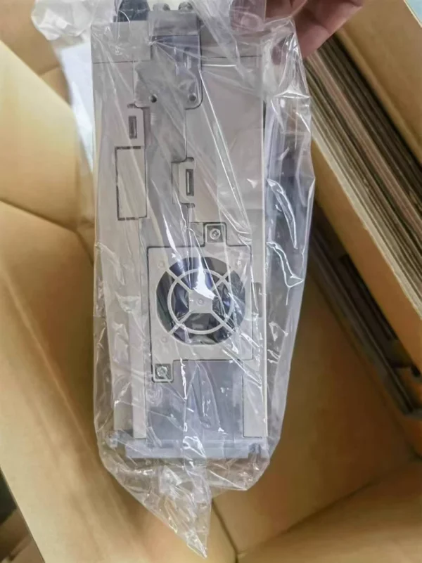 O1CN017CAAJ91KP2RXRdCC4_53-fleamarket.heic_790x10000Q90.jpg_.webp Yaskawa Servo Drive SGD7S-5R5A20AY0519A, brand new original authentic product with one-year warranty, welcome to inquire.