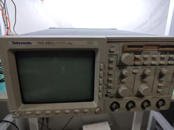 O1CN017LQ7my1c0SNQ26IaA_4611686018427382930-53-fleamarket.heic_790x10000Q90.jpg_.webp Tektronix Oscilloscope, Model: TDS4...