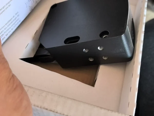 Brand new original imported Balluff photoelectric sensor BOS019J BOS 63M-PS-LH13-S4, quantity: 1 piece, unit price: 4000 yuan