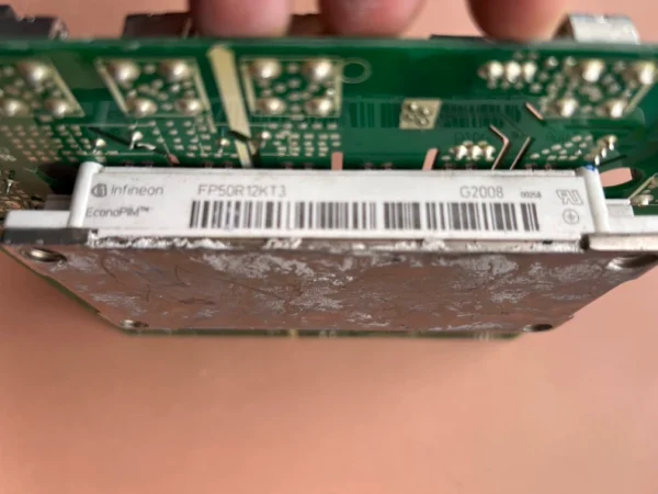 O1CN019evajX2ACXlHFejwl_4611686018427380887-0-fleamarket.jpg_790x10000Q90.jpg_.webp Trane, Oaks, Chigo, Tianjia air conditioning board HMD3W-3SA21, with Infineon module FP50R12KT3, disassembled, real object photographed, only the module is guaranteed to be good, the whole board is in good condition, but there are a few small parts damaged by collision, the whole board is not guaranteed to be good or bad, sold as accessories, no return or exchange after sale, a module test video will be taken before shipment (6-2)