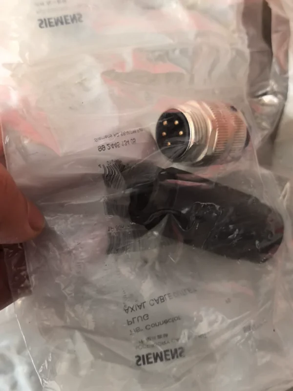 SIEMENS 1p 6GK1905-0FA00 Brand New Original 7/8" Plug-in Cable Connector Quantity 12 Unit Price 55 Yuan