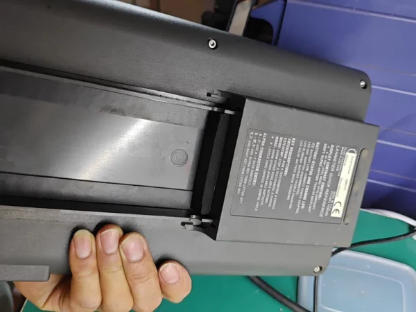 Fluke 685 Network Analyzer. There i...