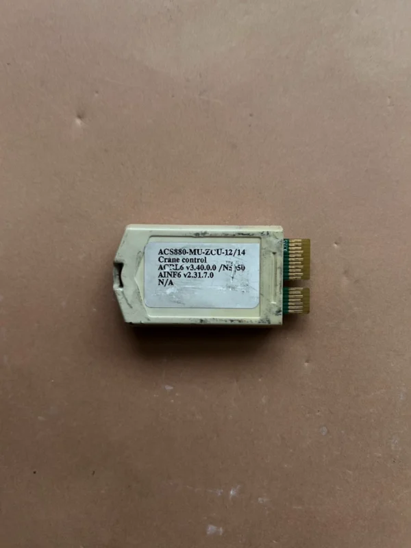 ABB inverter ACS880 series main control board ZCON-12, removed from ABB inverter ACS880-01-105A-3, memory card ACS880-MU-ZCU-12/14 (240 yuan/piece) (4-2) original used part, original characters and codes, no corrosion and no repair, actual photo taken, function guaranteed, good condition, the marked price is for the main board (4-2)