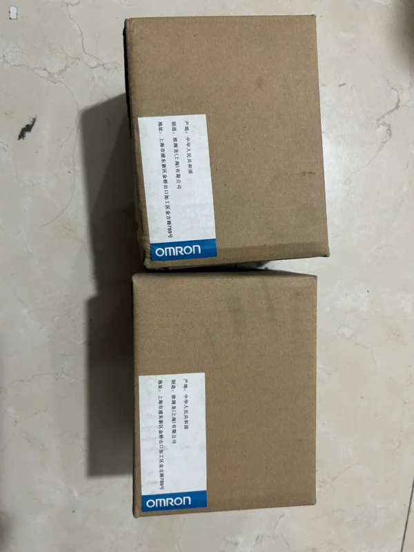 Omron CPM1A-20CDR-A-V1 marked price unit price actual image taken brand new original packaging