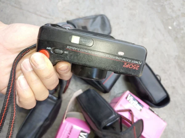 O1CN01CmCglH1c0S6D7uqDf_0-fleamarket.jpg_790x10000Q90.jpg_.webp Vivitar American VIVITAR film camer...