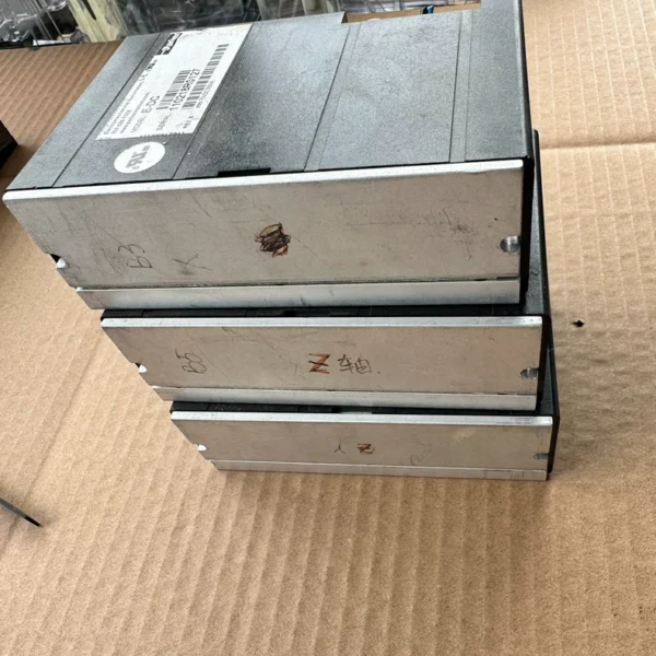 O1CN01CyOhOQ1akakPjNa4J_0-fleamarket.jpg_790x10000Q90.jpg_.webp Parker Drive Power Supply 707-584-7558 E-DC 3 units packed together, quality not guaranteed, no return or exchange. If interested, click "I want" to chat with me privately.