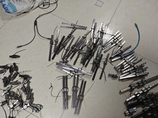 HIWIN linear guide slider EGH15SA, ...