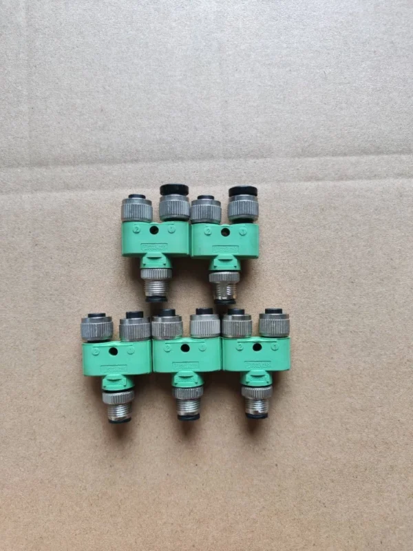 1683455 Phoenix Y-type Connector Disassembled A18*Brand: Phoenix