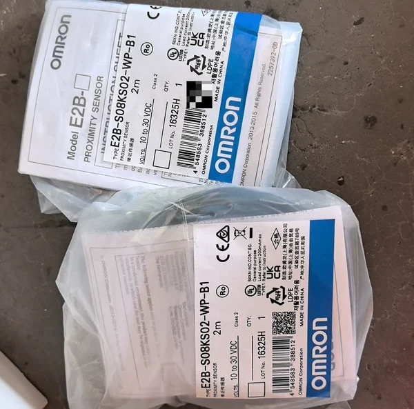 Omron E2B-S08KN02-WP-B1 Proximity Switch, brand new original, 2 pieces in stock, unit price 45 yuan