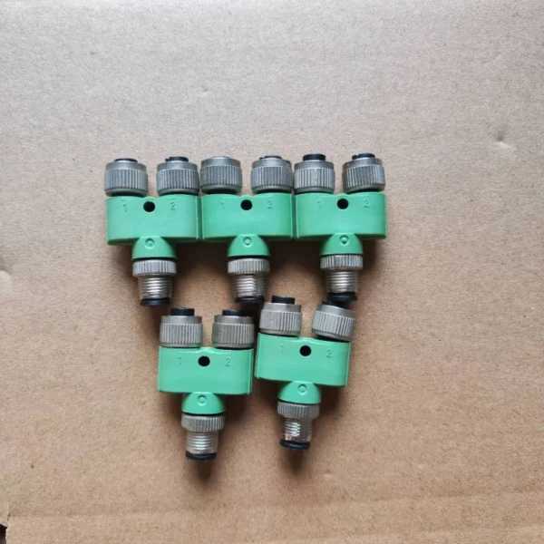 1683468 Phoenix Y-type Connector Used A18*Brand: Phoenix