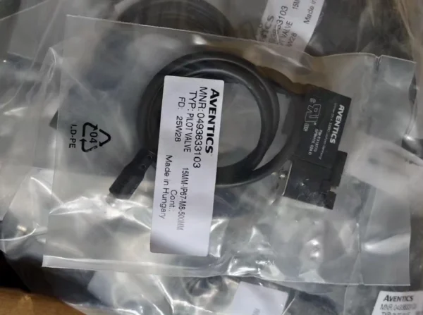0493833103 AVENTICS pilot valve 0493833103 is a plunger-type directional control valve used at room temperature, with IP67 protection class, flange connection method, suitable for compressed air medium. Brand new original genuine product. Feel free to contact me if interested.