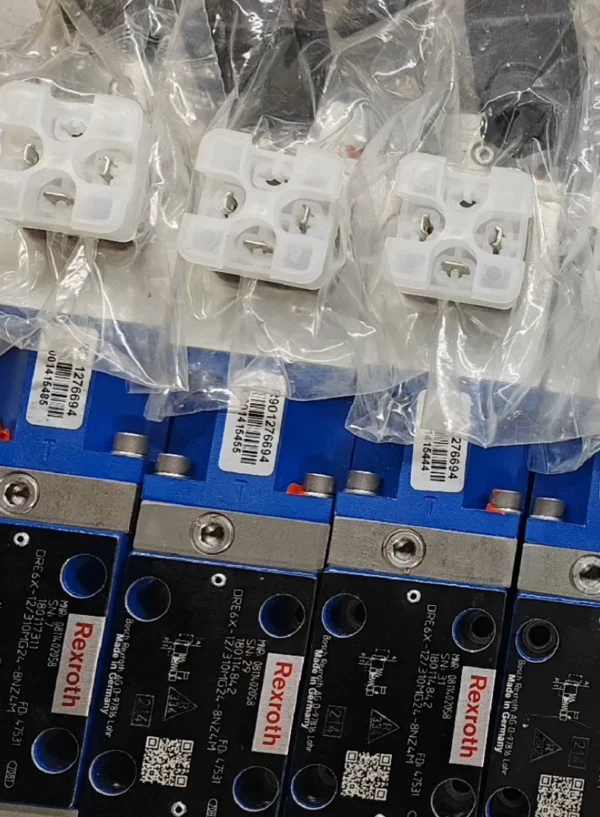 O1CN01HckqvD1I3OaLcg57u_4611686018427379941-53-fleamarket.heic_790x10000Q90.jpg_.webp 0811402058 DRE6X-1X/310MG24-8NZ4M Rexroth proportional valve in stock, brand new and genuine. 0811402055 DRE6X-1X/175MG24-8NZ4M. Feel free to contact me anytime if interested.