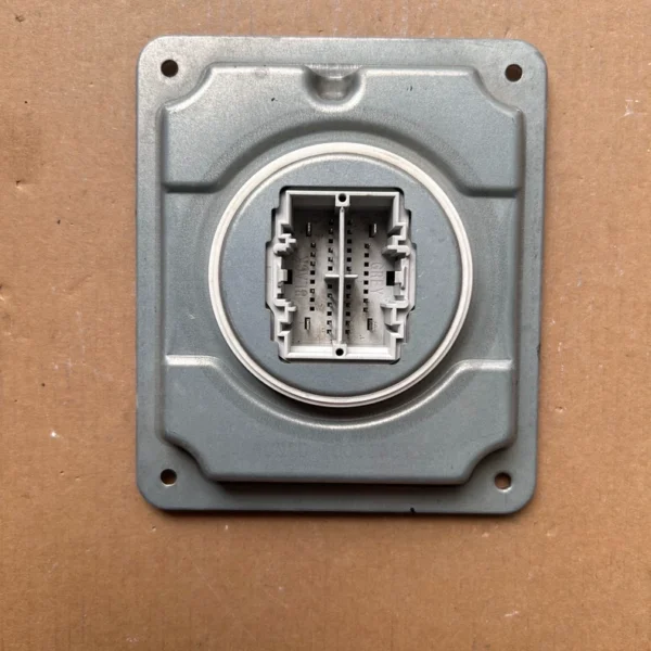 Ford Focus 2019-2020 high configuration LED headlight driver, used parts, actual photo, price includes good packaging and free shipping (6-5-3)