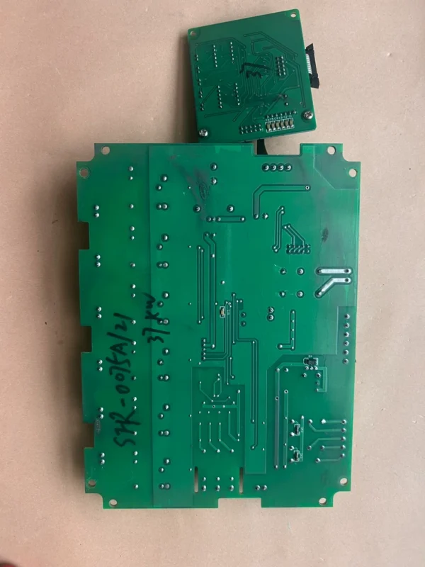 Shengxin Soft Starter SFR-0075A/21 Mainboard 37KW, Display Board Mainboard Model: SIMCL-B10 Display Board Model: SIMCL100-KDB1.0 Dismantled, actual item photographed, fully functional, in very good condition (the marked price is only for the mainboard 6-0)