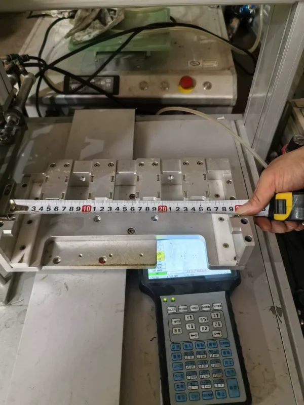 Used automatic screw machine, double-station design, condition as shown in the pictures, actual photos. Equipped with a touch screen controller, easy to operate. Suitable for various screw specifications, what you see in the actual photos is what you get. Can be turned on normally and run normally. 11 units for bulk sale, not sure how to test. Interested friends, come and chat~