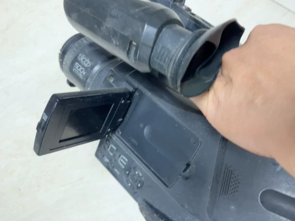 Panasonic MD10000 professional vide...