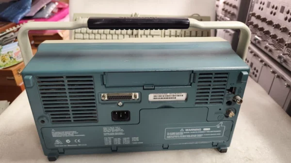 O1CN01OLv8DH1f0rWogitRH_4611686018427383865-0-fleamarket.jpg_790x10000Q90.jpg_.webp Tektronix TDS3054B oscilloscope, 500MHz four-channel, fully functional. 5GS/s sampling rate, 10Kpts memory depth, advanced triggering, supports network control. Condition as shown in the picture, slight signs of use. Negotiable price! If interested, click "I want" to chat with me privately~