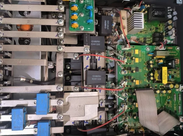 D14T456GM1, Megmeet MV600 power supply board. Removed from machine and well-packed, actual photos show it's quite new, no repairs. For functions, refer to the label in the pictures. Tested with motor before removal.. Price negotiable, price negotiable!!