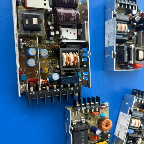Sanken power supply board, model SSH100-24SSH050-12 SSG030-15SSH100-24 Sankao power module, original disassembled, condition as shown in the picture. SanKen power supply ssh100-24. INPUT AC 100v 2.0A. OUTPUT DC24v 4.5A. Listed as per picture condition.