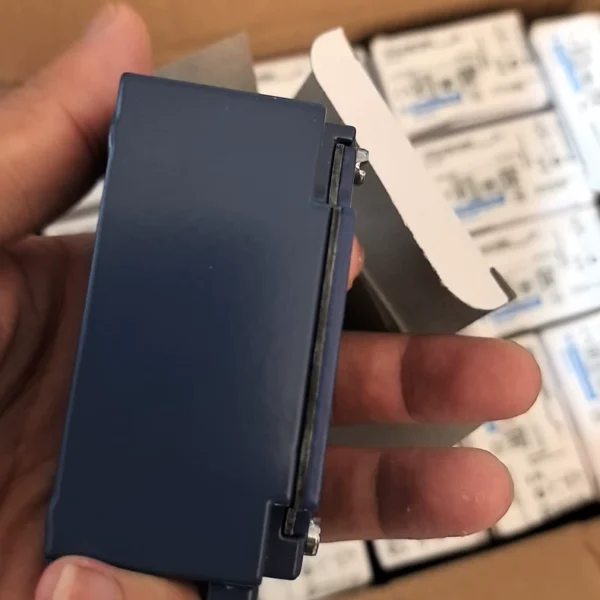 Schneider limit switch XCKJ167H29C, brand new original genuine product, quantity 16 sets, unit price 110 yuan, real picture.