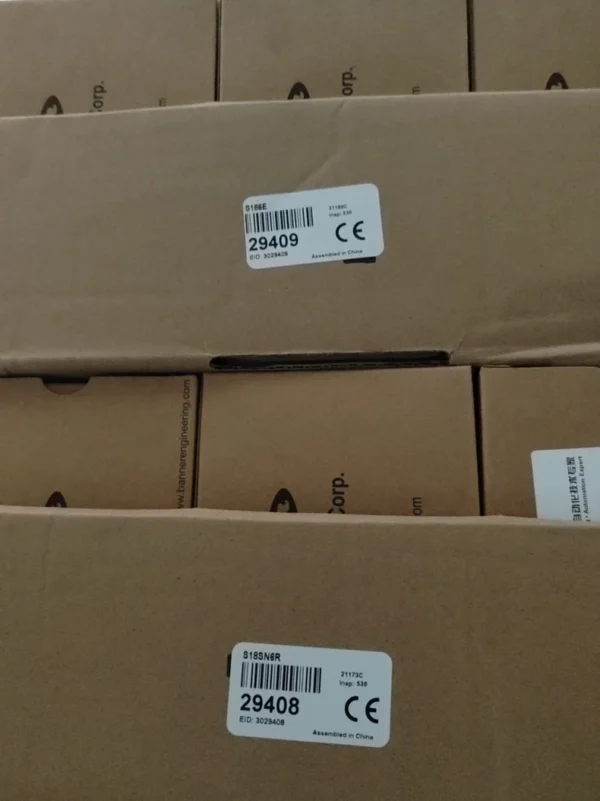 BANNER Sensors, brand new original genuine products: Model S186E + S18SN6R, unit price 160 yuan per set, dozens of sets in stock, real photos taken.