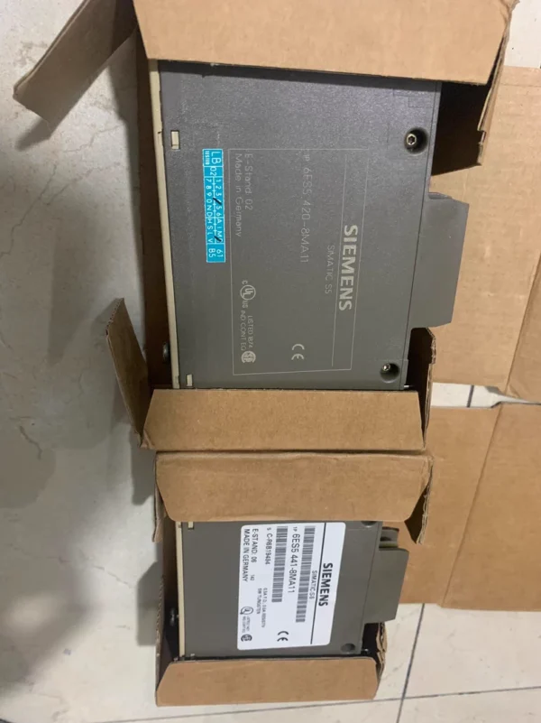 Siemens brand new original packaging 6ES5420-8MA11 6ES5441-8MA11 has been priced with unit price, photographed with real pictures