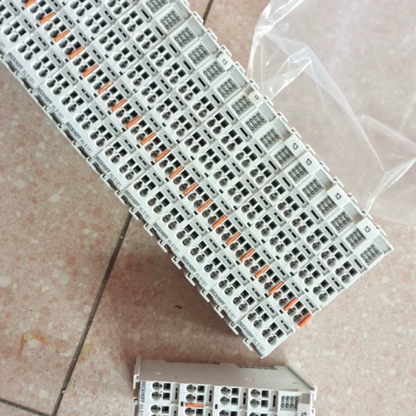 O1CN01RwZnkZ2FCbXbC8m9d_0-fleamarket.jpg_790x10000Q90.jpg_.webp KL2542 for negotiable price. Discount for bundle purchase. If interested, click "I want" to chat with me privately.