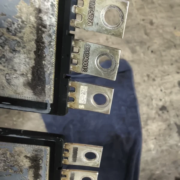 O1CN01S6nm0v1gif31oPaa4_4611686018427385552-0-fleamarket.jpg_790x10000Q90.jpg_.webp Inverter IGBT module, model DM75D78, used part, fully functional. Actual product photos, with signs of use on the appearance, interfaces are intact. Quantity: 3 pieces, suitable for ABB inverter repair and replacement. Price negotiable, local self-pickup available,