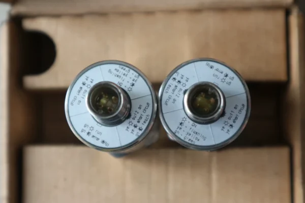 The IFM PX7012 and PX7032 pressure sensor boxes are a bit old, but they do not affect usage. They are original disassembled genuine products, negotiable price, and discount for bulk purchase.