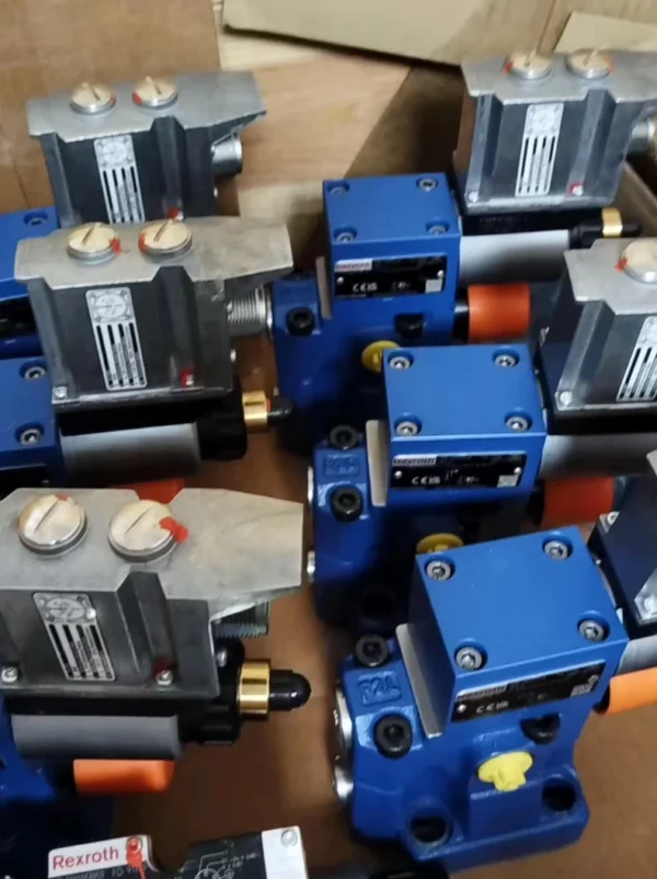 O1CN01SpqMzo1I3ObVOzCkL_4611686018427379941-53-fleamarket.heic_790x10000Q90.jpg_.webp Rexroth R901344448 DBEME10-71/315YG24K31A1M proportional relief valve, original German import, brand new and unopened, in stock, inspection supported, price negotiable. Self-pickup available in the same city,