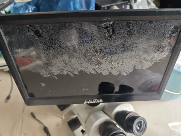 O1CN01Sqdvya1c0SNabLpeE_4611686018427382930-0-fleamarket.jpg_790x10000Q90.jpg_.webp A trinocular synchronous microscope...