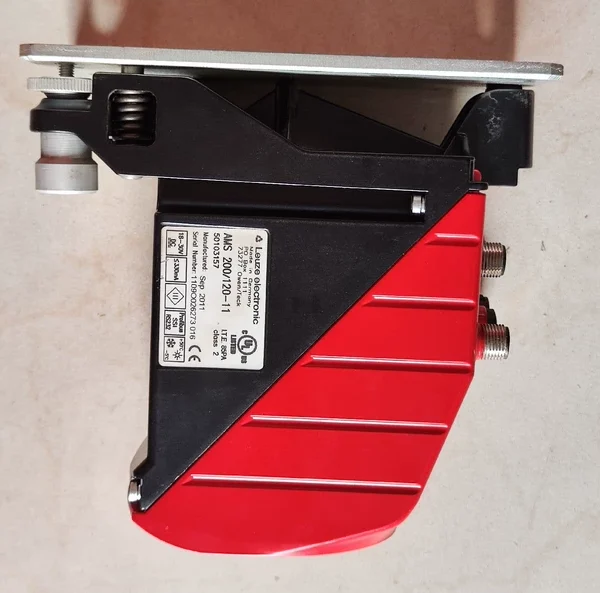 O1CN01SxIAm62FCbZwg0Dnx_0-fleamarket.jpg_790x10000Q90.jpg_.webp Leuze 50103157 AMS 200/120-11electronic Germany LEUZE laser distance sensor in stock priced for sale