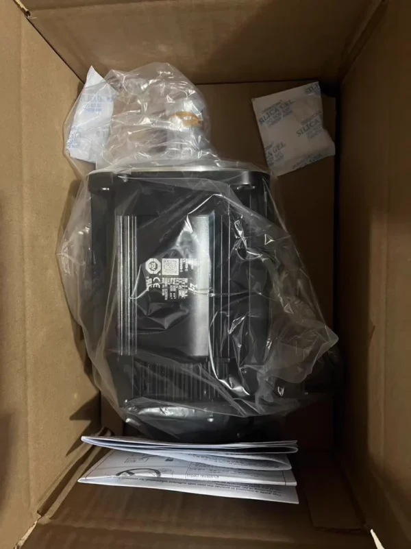 Yaskawa servo motor SGM7A-30AFA61 is fully functional. It will be tested before shipment to ensure no errors. Self-pickup is available in the same city, and free shipping is offered for other cities. The price is negotiable. Welcome to inquire.