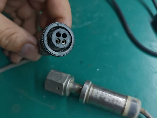 United States ITT pressure. Sensor....
