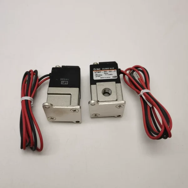 VT307-5H-01-F brand new original SMC solenoid valve, Japan original authentic product, DC24V, pressure 0-0.9MPa, 34 pieces in stock, unit price 85 yuan