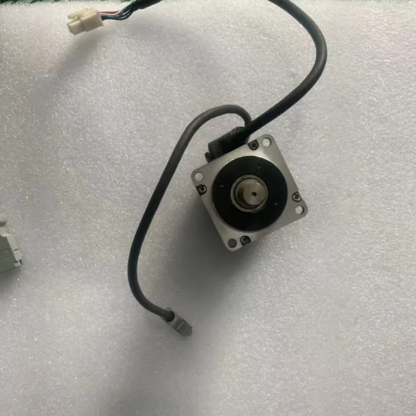 SGM7J-02AFD21 Yaskawa servo motor, used, disassembled, fully functional, 3-month warranty, inquiries welcome