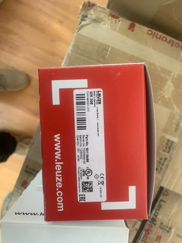 Leuze barcode reader BCL 308I R1M 102 50116387 + connector MK308 50116466 for negotiation sale