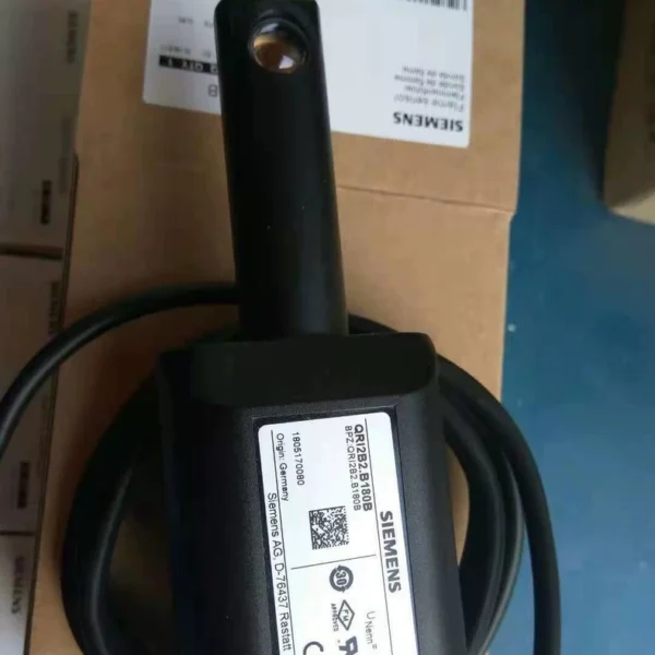 O1CN01XG59ir1o4pHOe4hWS_0-fleamarket.jpg_790x10000Q90.jpg_.webp Siemens Flame Detector QRI2B2.B180B...