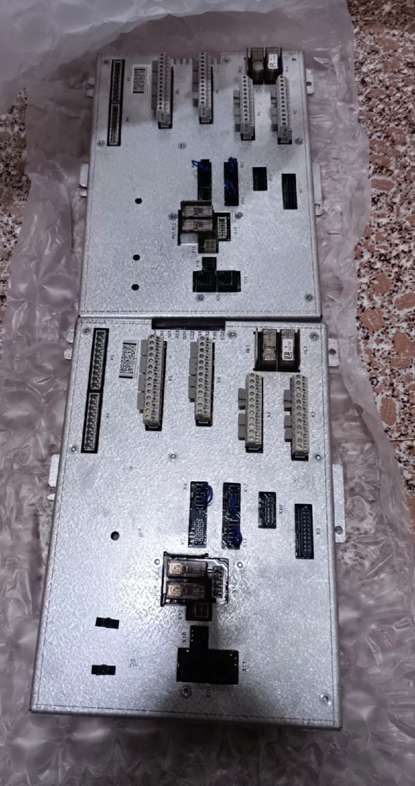 DSQC630, ABB robot safety board, or...