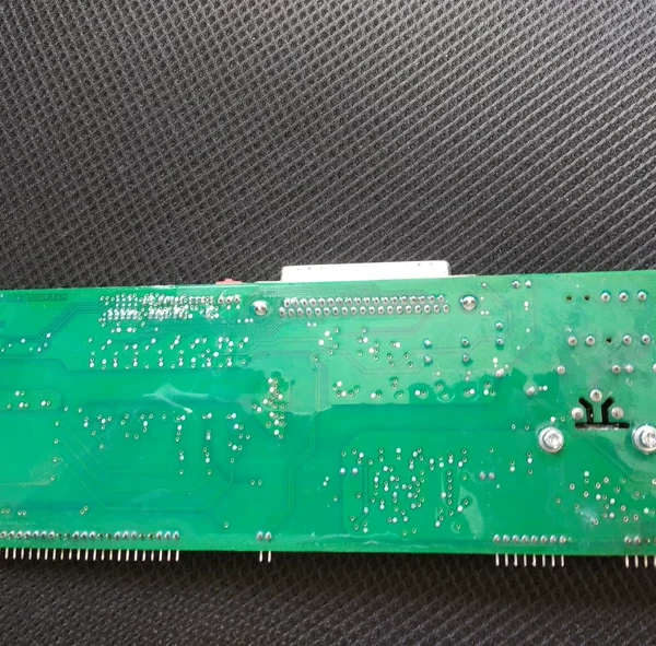 O1CN01Xlhfhf2FQnv0ZfU2D_0-fleamarket.jpg_790x10000Q90.jpg_.webp JINT-A1C, ABB850/860 inverter power board. Removed from 860-4kw. The quality of the board is guaranteed, and the condition is just as shown in the actual photos! Negotiable price.